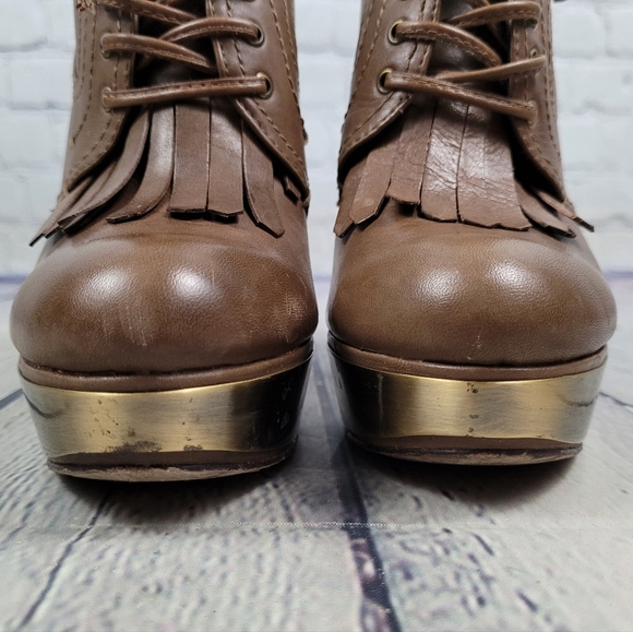 HOUSE OF HARLOW | leather platform back zip & laceup kiltie stilleto heels - Picture 4 of 10